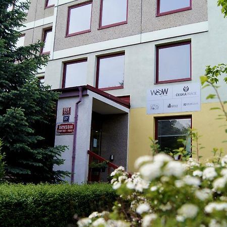 Km House Cerny Most Hostel Prague Exterior photo