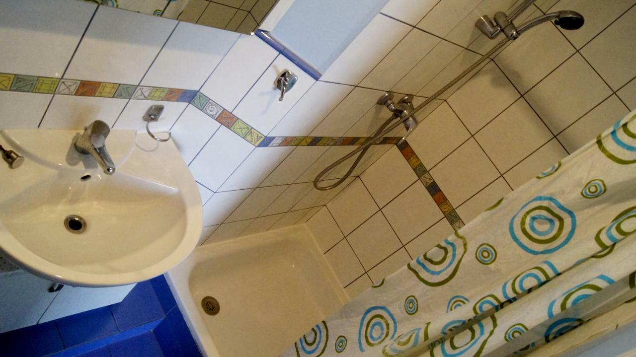 Km House Cerny Most Hostel Prague Exterior photo