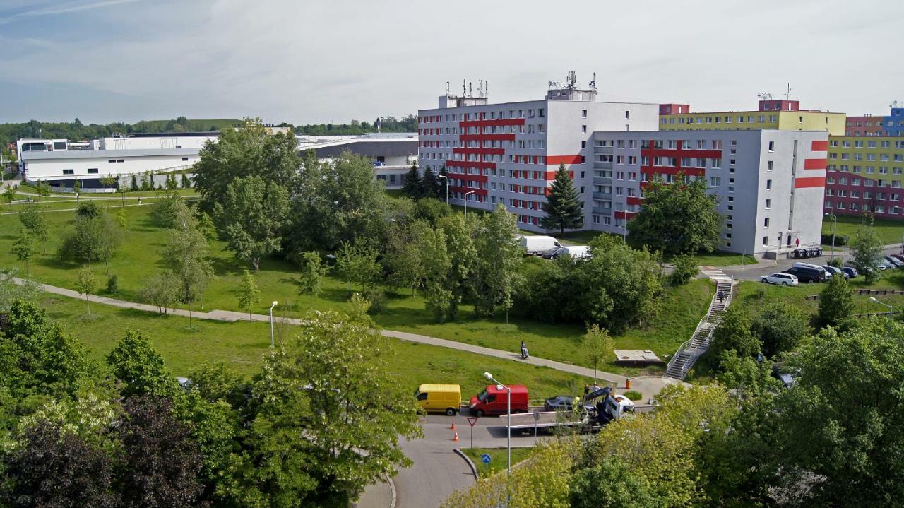 Km House Cerny Most Hostel Prague Exterior photo