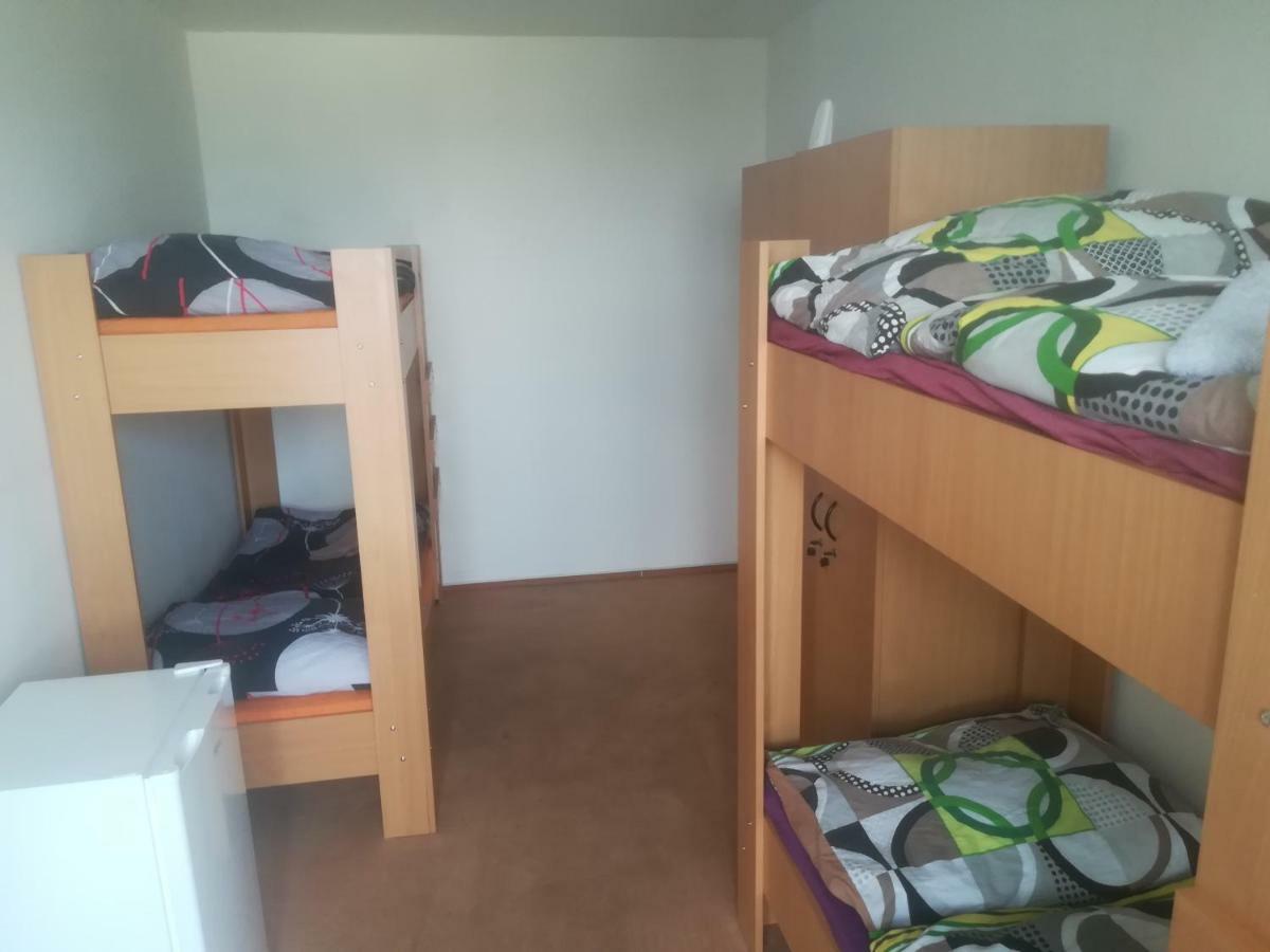 Km House Cerny Most Hostel Prague Exterior photo