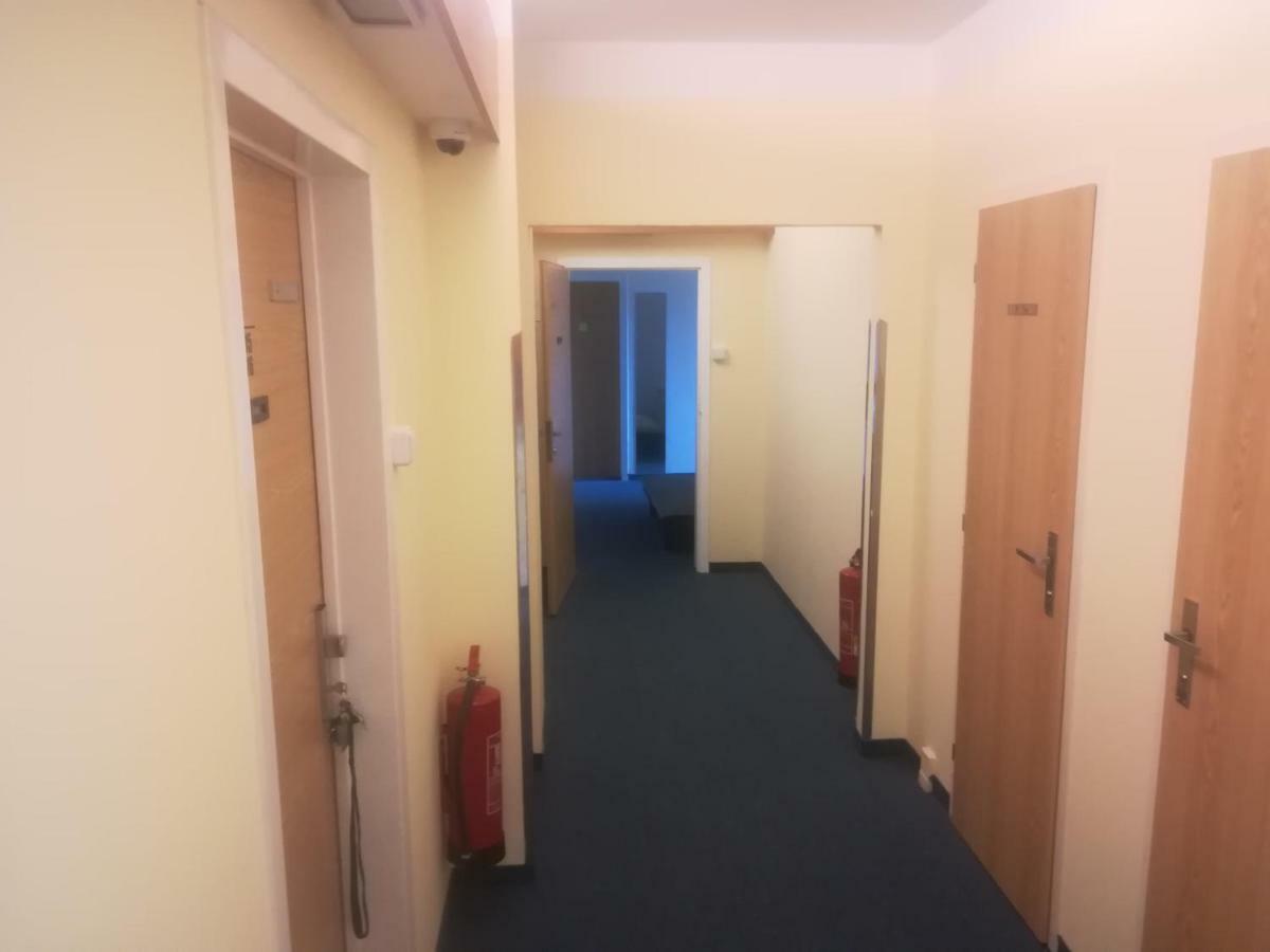 Km House Cerny Most Hostel Prague Exterior photo