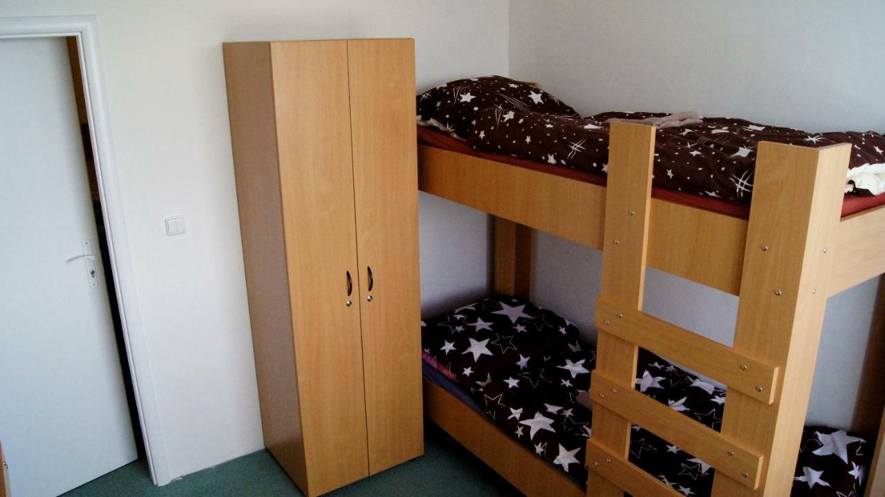Km House Cerny Most Hostel Prague Exterior photo